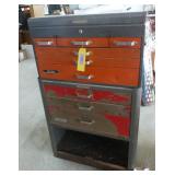 Tool chest top and bottom (on wheels)