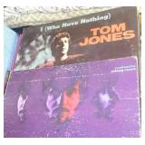 Box of record albums and a few books