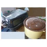 Enamel ware pot and extra large roaster