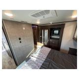 USED - 2019 Jayco Talon Platinum 392T