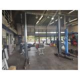 Nussbaum 2-Post Vehicle lift, No Ta...