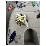 Joan Rivers Classics Collection Interchangeable Colorful Gold Plated Base Metal Set Of 2 Bee Pins. 12 Interchangeable Bee Bodies