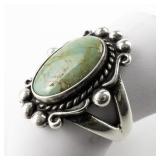 Unmarked (Navajo) Oval Turquoise Sterling Silver Ring. Size 7 - 7.25.