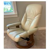 Stressless Ekornes Chair with Ottoman