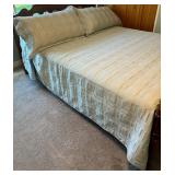 Fieldcrest Reversible Queen Bedding