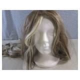 (EC1) Wig - No Tags / Details - Foa...