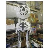 (EW3) 4 Ft Hanging Skeleton Hallowe...