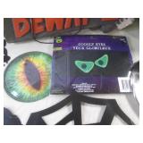 (EW4) Assorted Halloween Decor - Li...