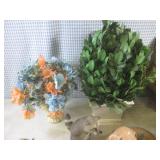 (A-2) Assorted Decor Figures in Vin...