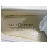 (CS) Pair of Soft Spots Shoes Size ...