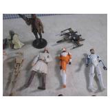 (G-1) Assorted Star Wars Figures...