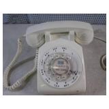 (BS) Vintage ITT Rotary Telephone...