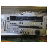 (A-2) Sony BVW-65 Betacam SP Video ...