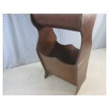 (CS) Vintage Wood Magazine Rack...