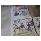 (D-3) Assortment of Vintage Sewing ...