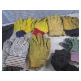 (A-2T) Assorted Pairs of Work Glove...
