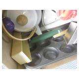 (F-2) Big Box Full of Assorted Kitc...