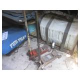 (UD1) 2 Floor Jacks - Both Froze - ...