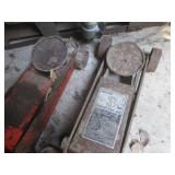 (UD1) 2 Floor Jacks - Both Froze - ...