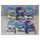 (EC1) Assorted Hot Wheels in Packag...