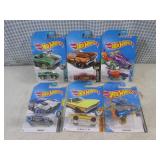 (EC1) Assorted Hot Wheels in Packag...