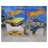 (EC1) Assorted Hot Wheels in Packag...