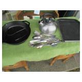 Kitchen ware and a Lodge pan