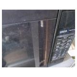 Sharp digital Carousel countertop m...