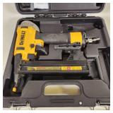 DeWalt DWFP1838 Narrow Crown Stapler 18GA
