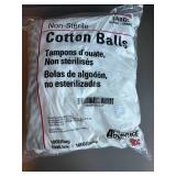 Pro Advantage Large Cotton Balls