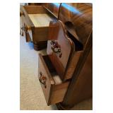 Nostalgic Art-Deco Styled Vanity with adjustable Mirror
