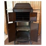 Antique Victorola Record Player