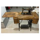 Beautiful Vintage Sewing Table with Damascus Sewing Machine