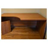 Versatile Corner Office Desk