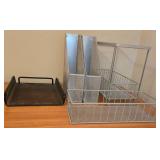 Versatile Office Accessory Grouping