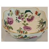 Delicate Vintage Serving Options