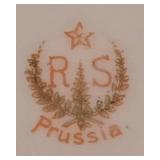 Delicate Vintage Serving Options