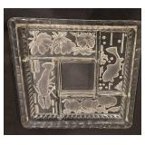 Aquatic-Inspired Serving Options & More