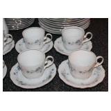 Johann Havilland Traditions Blue Garland China Set