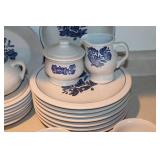 Pfaltzgraff Yorktowne Dishware