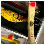 Vintage UMCO 173AS Tackle Box and Contents…Hot-Shot S-M2, Kautzky Lazy Ike,  Heddon Wood Cobra and More