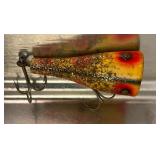 Vintage UMCO 173AS Tackle Box and Contents…Hot-Shot S-M2, Kautzky Lazy Ike,  Heddon Wood Cobra and More