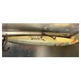 Vintage UMCO 173AS Tackle Box and Contents…Hot-Shot S-M2, Kautzky Lazy Ike,  Heddon Wood Cobra and More