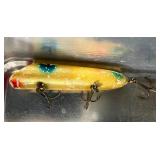 Vintage UMCO 173AS Tackle Box and Contents…Hot-Shot S-M2, Kautzky Lazy Ike,  Heddon Wood Cobra and More