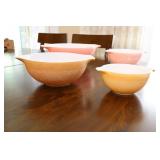 Kitchen Accessories…Vintage Pyrex Drip Mixing Bowls