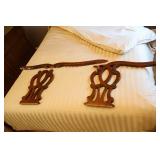 Vintage Unique Scroll-Style Headboard and Footboard Bed/Frame/Mattress/Box Spring…