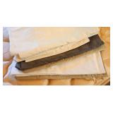 Beautiful Quality Bedding w/Matching Pillows…