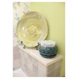 Home DeCor…23-Inch Glass Decorative Plate w/Stand, Ceramic Bowl w/Towels