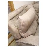 FlexSteel Loveseat Recliner Smart Furniture