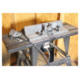 Garage Shop Tools…Craftsman Router Table w/Router